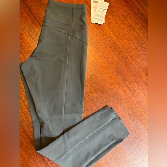 Althea Stellar Crop Pant . XS NWT - Picture 2 of 10